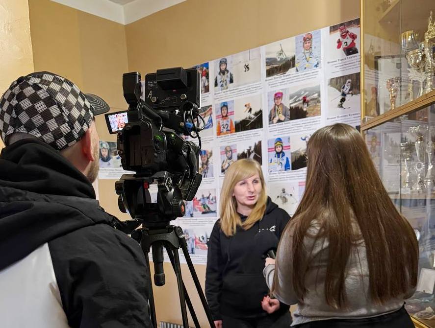 Інна Гошовська під час зйомки матеріалу.